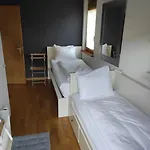 Διαμέρισμα Family Friendly 2-bedroom Near Golf & Slopes